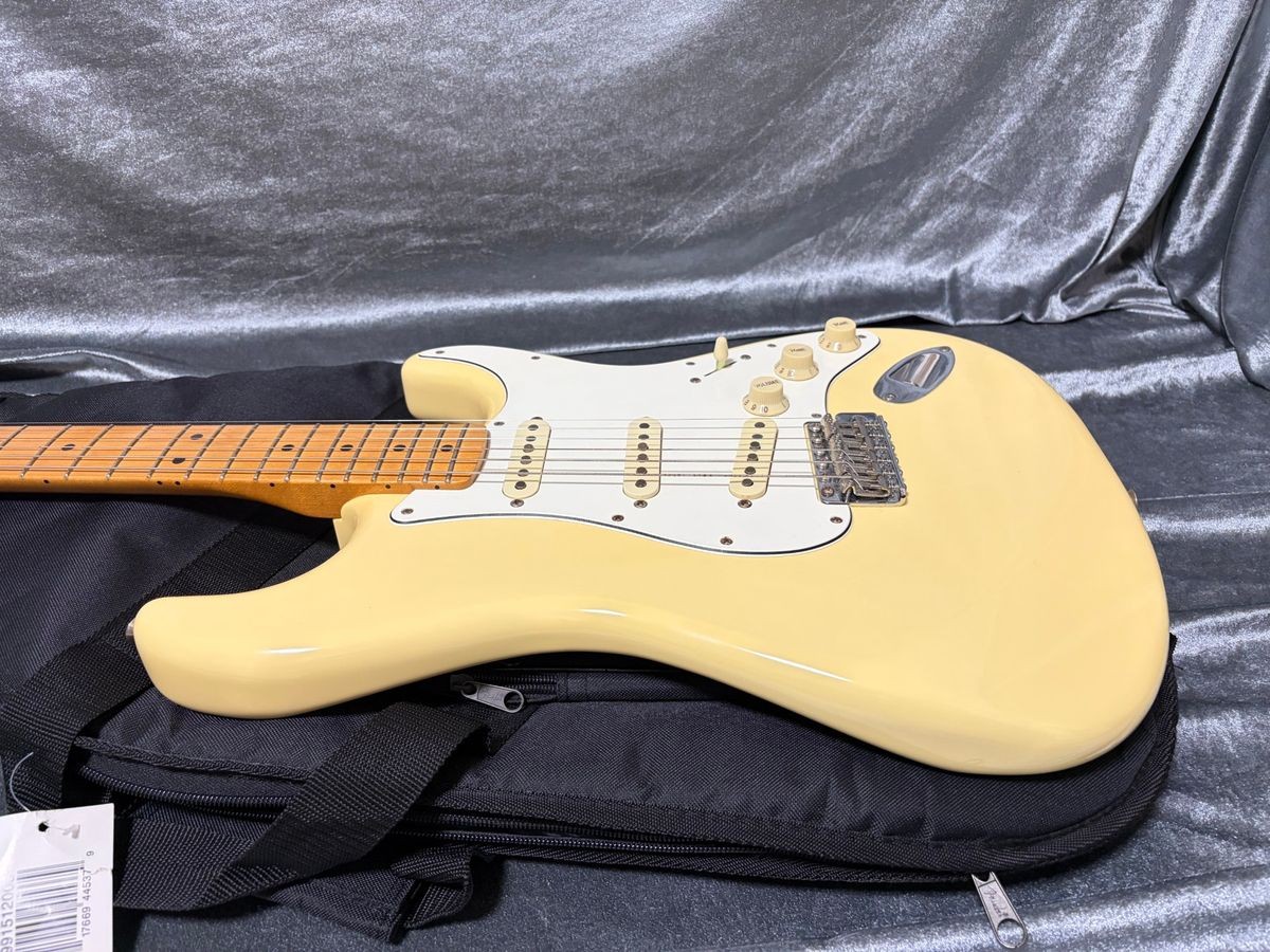 Fender Vintera II 70s Stratocaster Large Head 3-Point 2023 Excellent