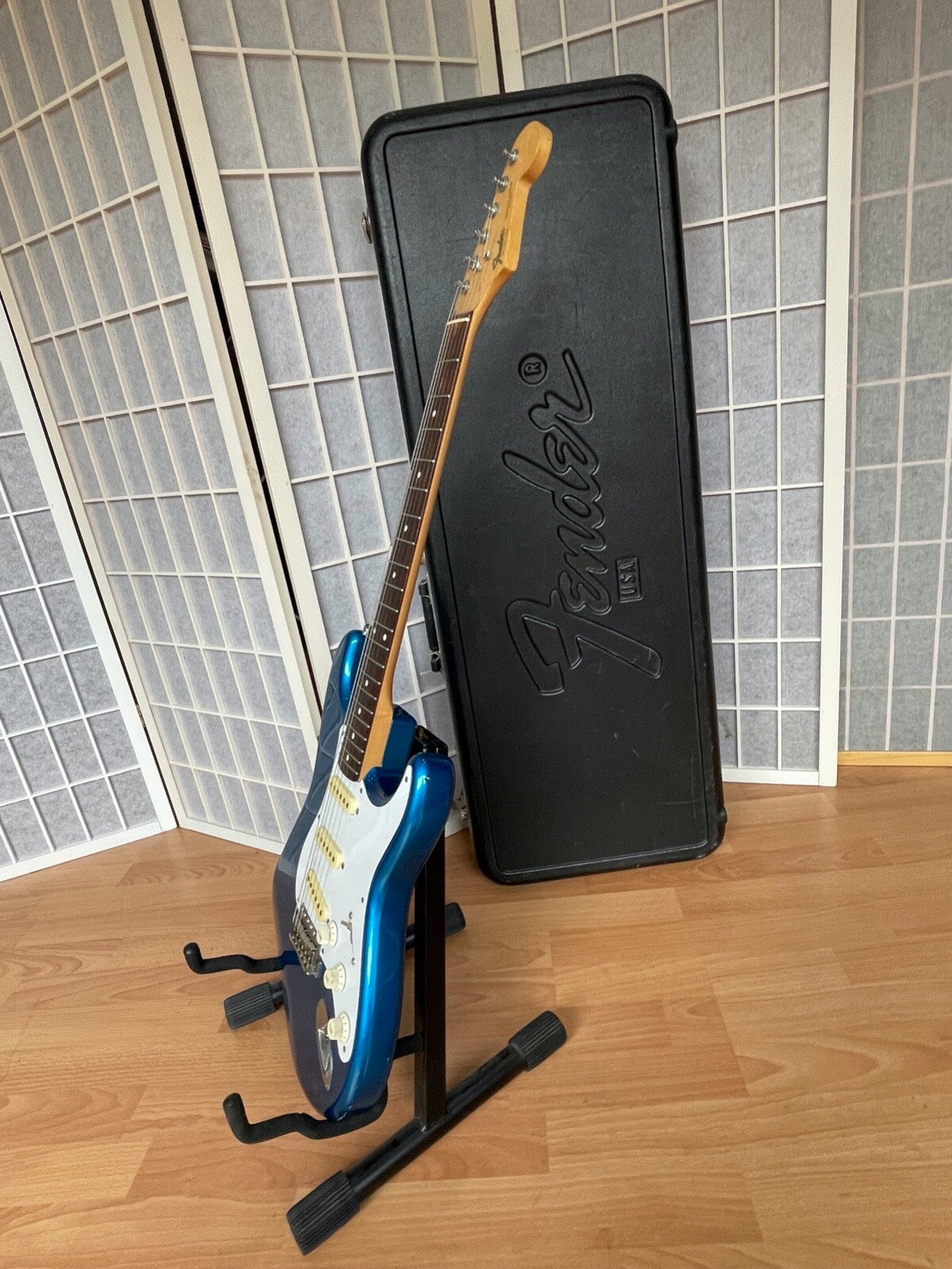 FENDER Stratocaster Japan E-Guitar I021928 Approx. 1989/1990 I Series Blue Case