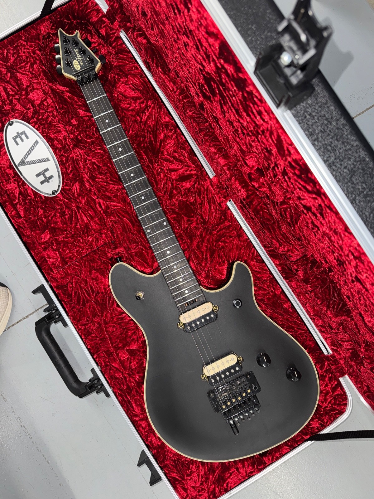 EVH Wolfgang USA Signature Black Stealth Satin / Ebony (Three Finish Cracks)