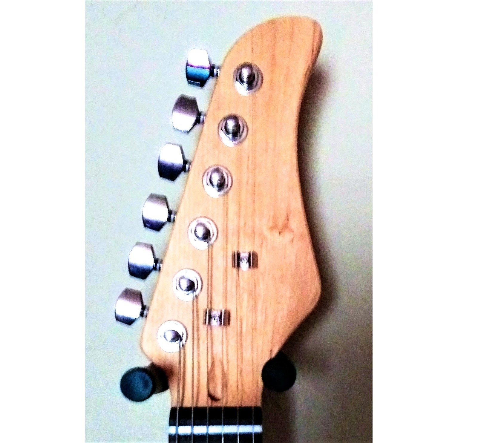 🎸FREE SHIPPING!🎸S Style Electric Guitar +Soft Case/Gig Bag +Strap +Cable!