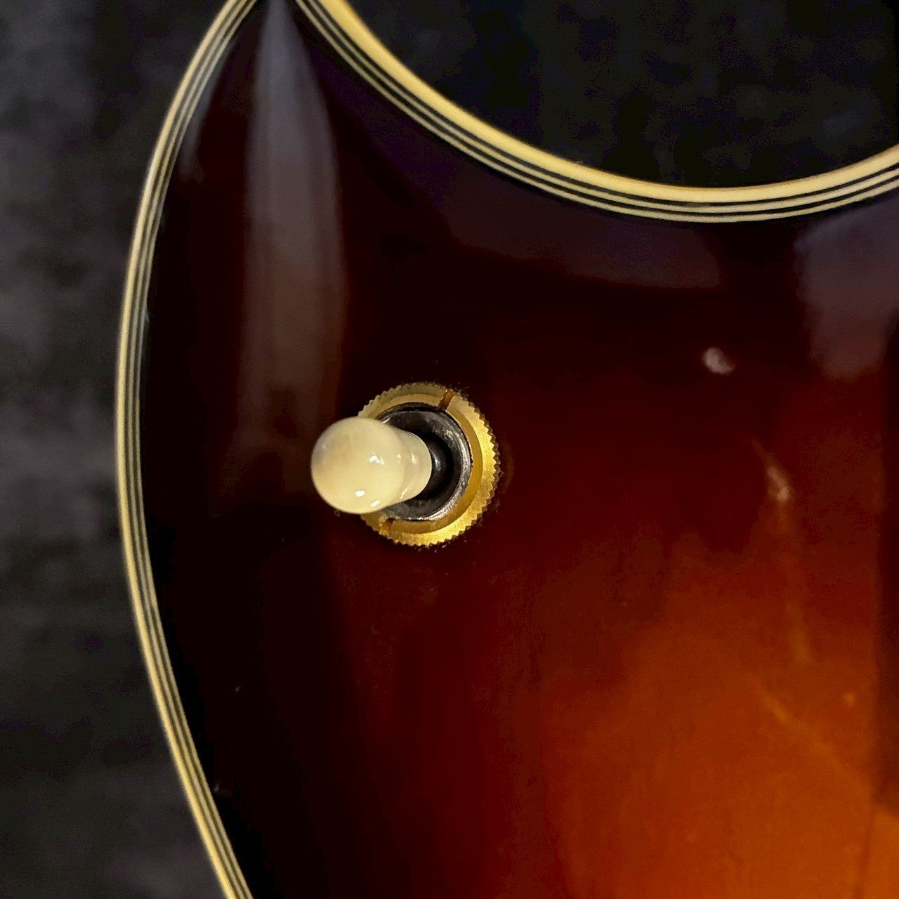 YAMAHA SG2000 Sunburst【4.94kg】