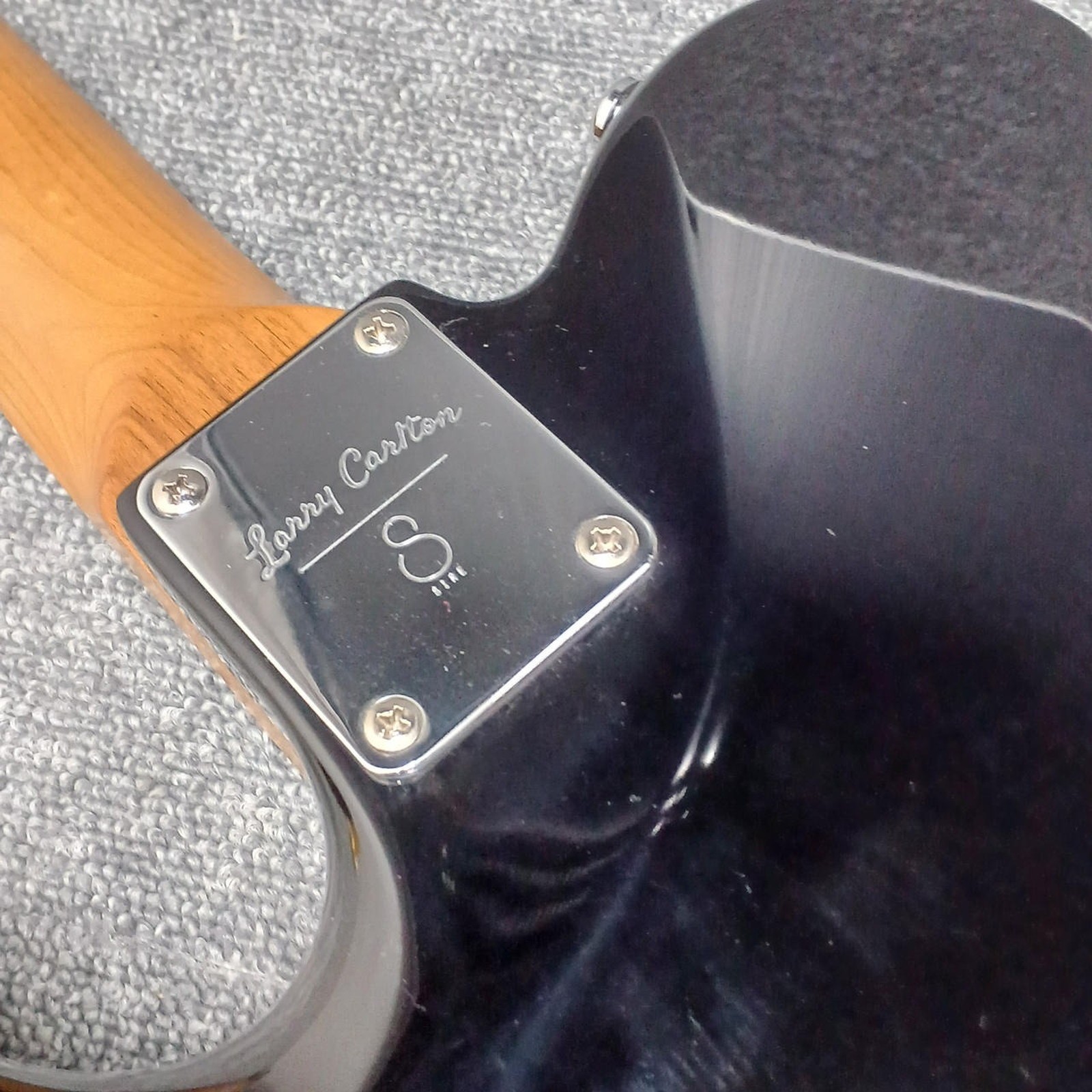 SIRE Larry Carlton T7 FM TBK Used 2025 Alder body Maple fingerboard w/Gig case