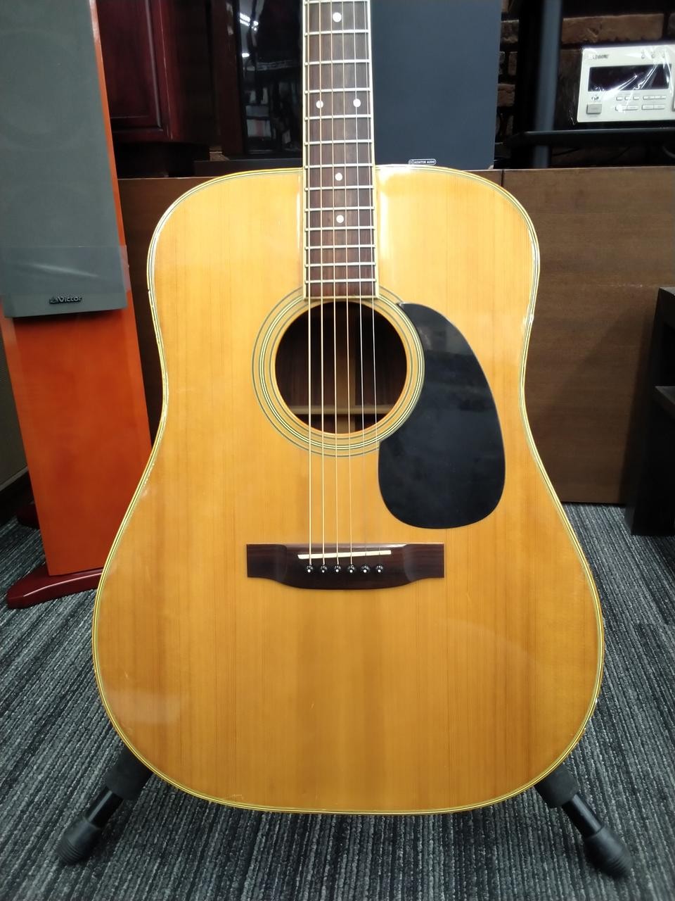TAKAMINE ELITE TW-40 acoustic guitar