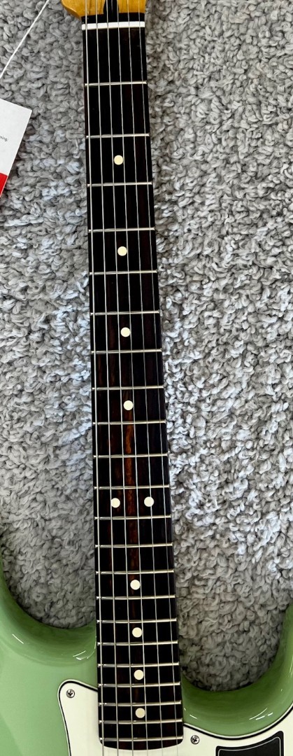 Fender Player II Stratocaster, Rosewood Fingerboard, Birch Green Finish – MIM