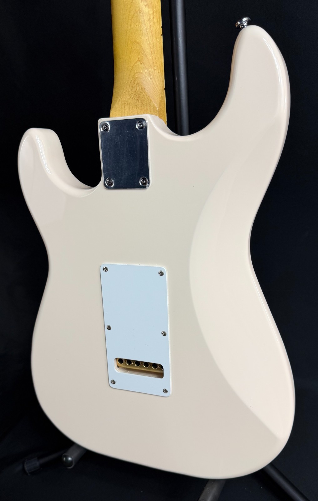 G&L Tribute Legacy Electric Guitar Olympic White Finish (780)