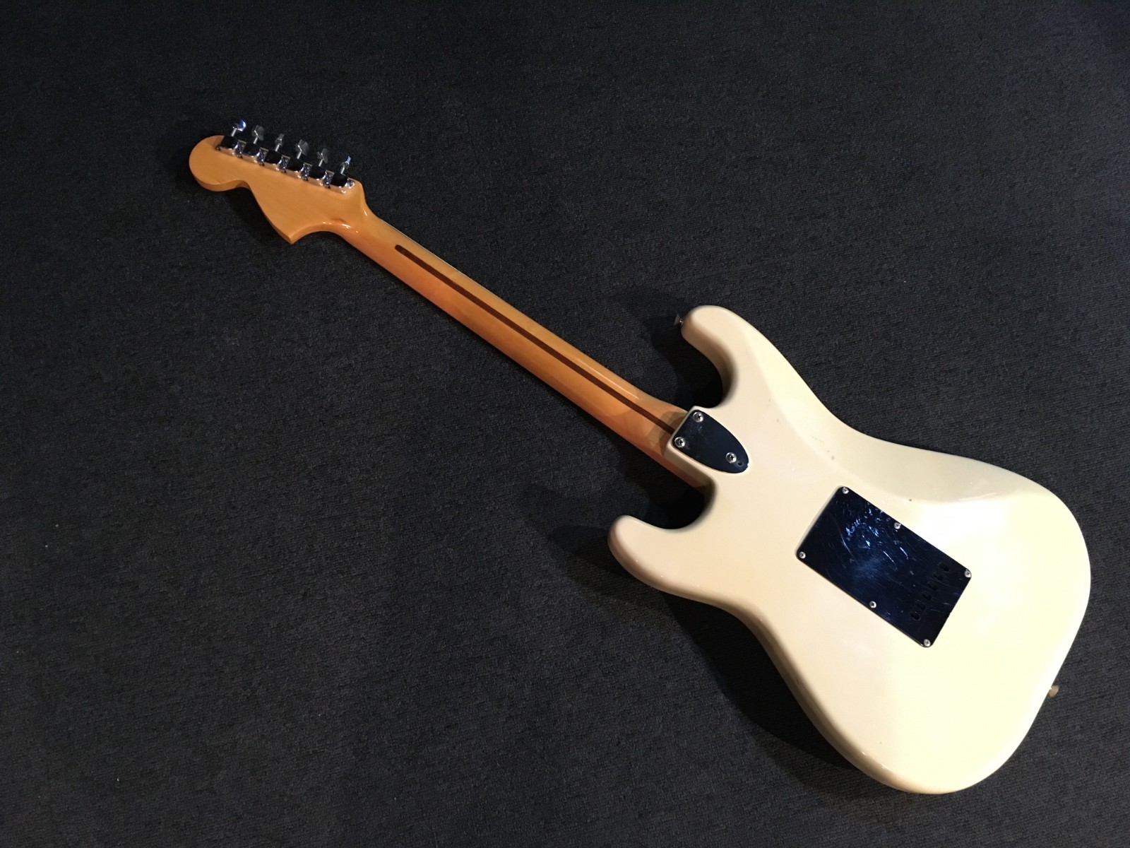 No.077722 TOKAI SS-36 WHT/R JAPAN VINTAGE Very good condition
