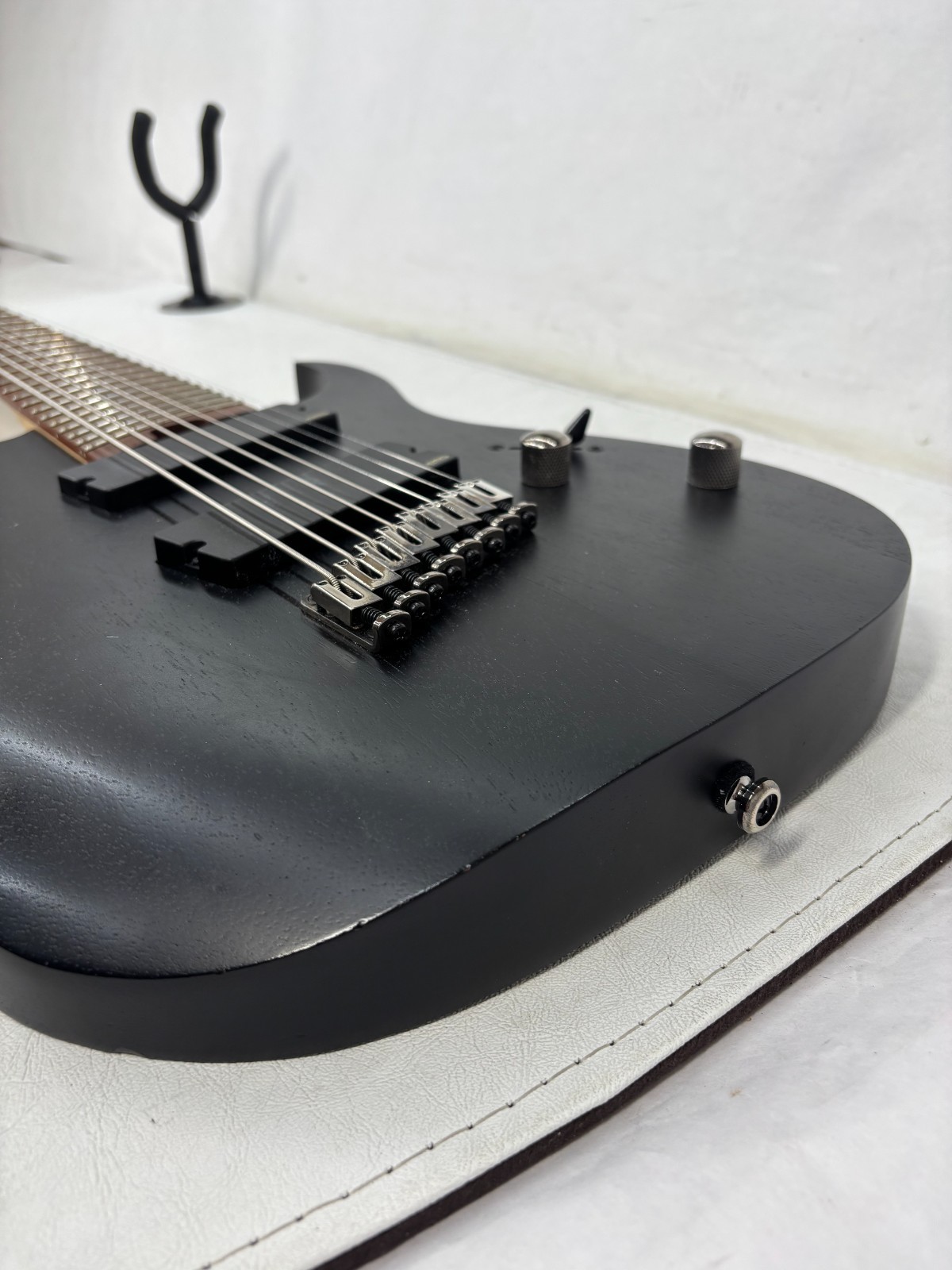 Ibanez RG Iron Label RGIM8MH Multi-Scale – Weathered Black