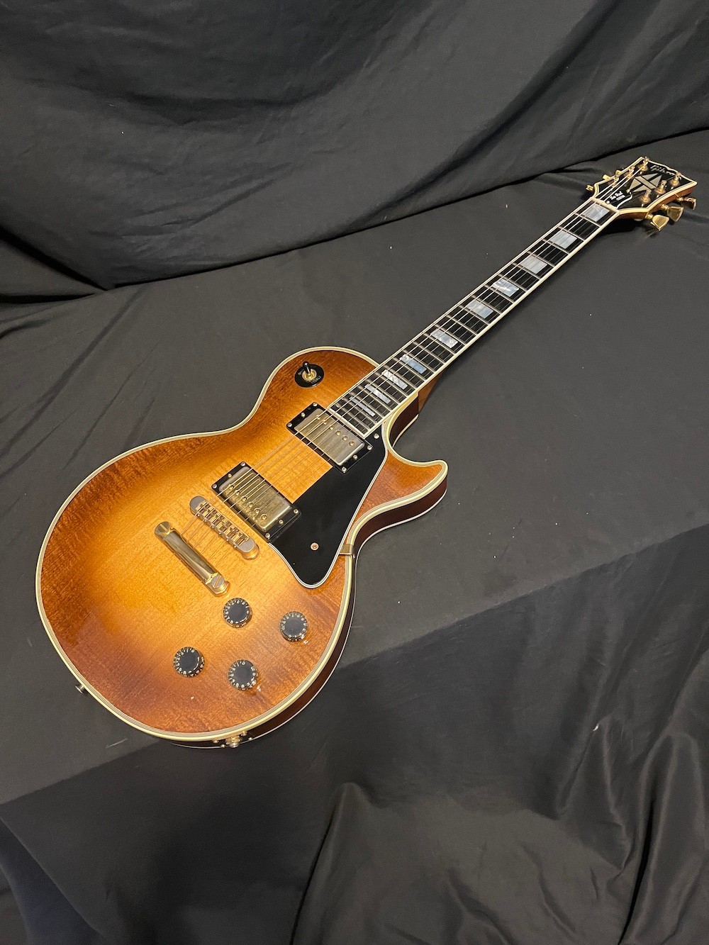 1982 Gibson Les Paul Custom Tobacco Burst Guitar W/Case
