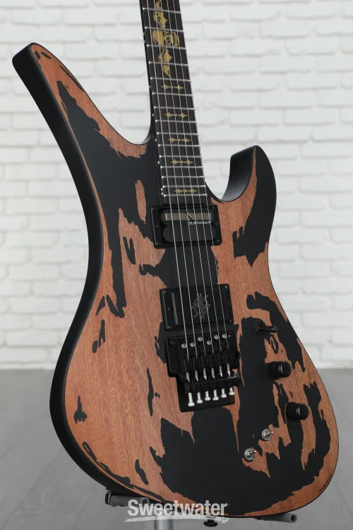 Schecter Synyster Gates Custom-S – Relic