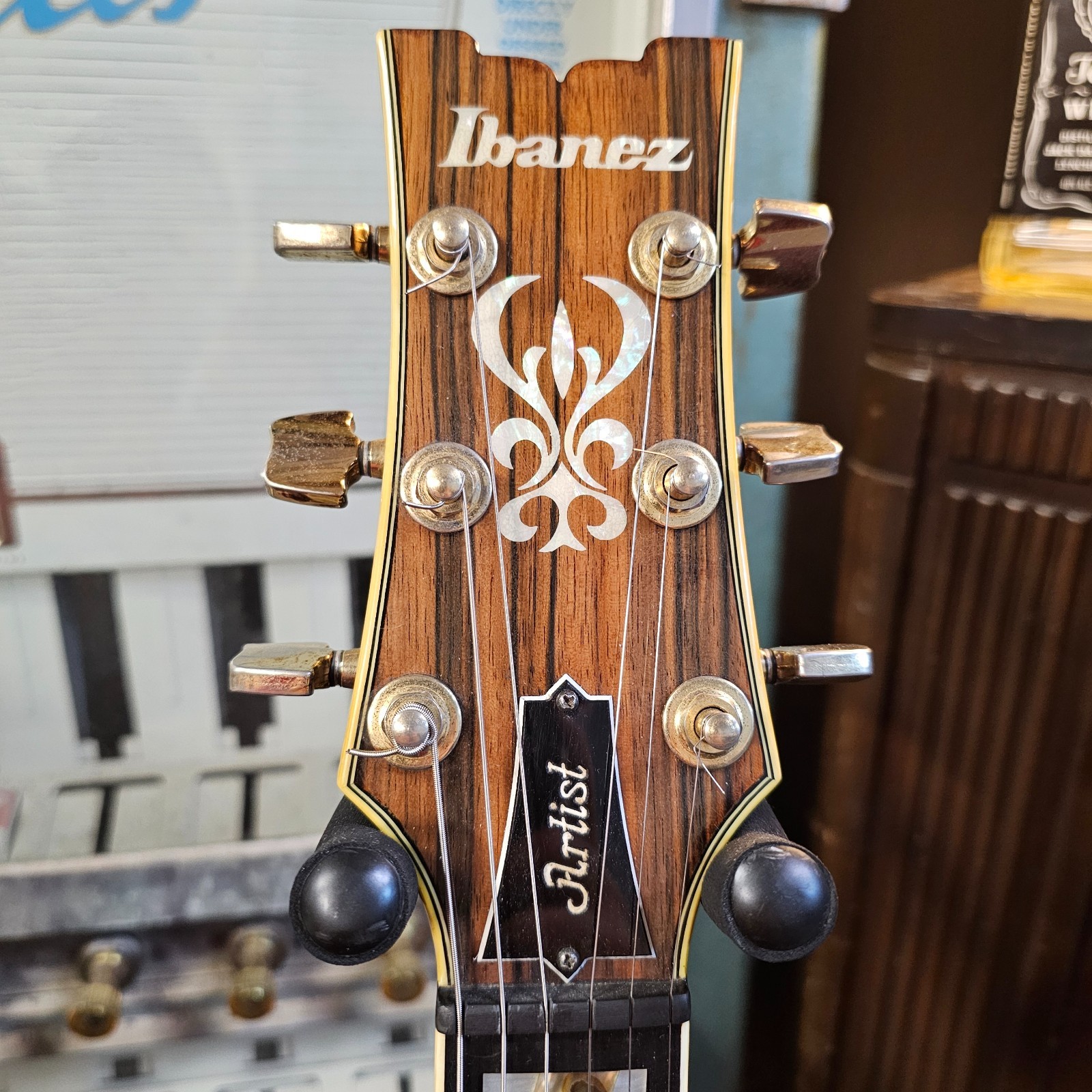 1986 Ibanez AR 300 Super Edition Antique violin