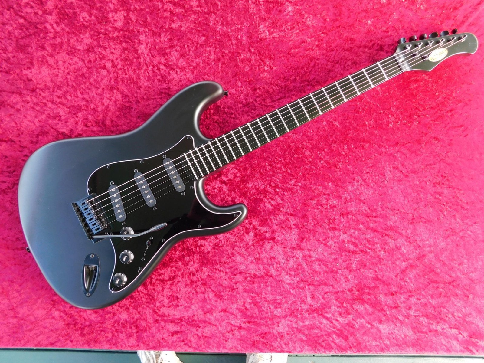 Stagg Matte Black Strat, Squier Pickups, Custom Wiring,Capacitor Upgrade, Nice