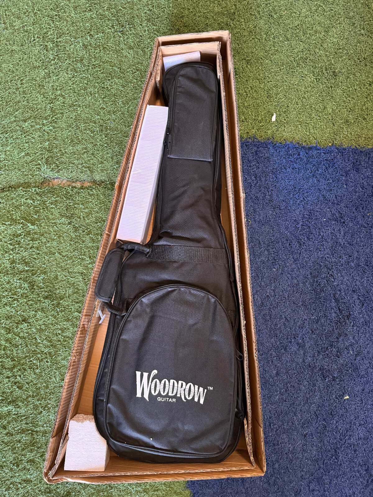 Houston Texans Woodrow Guitar NorthEnder Electric Guitar w/ Stand & Travel Case