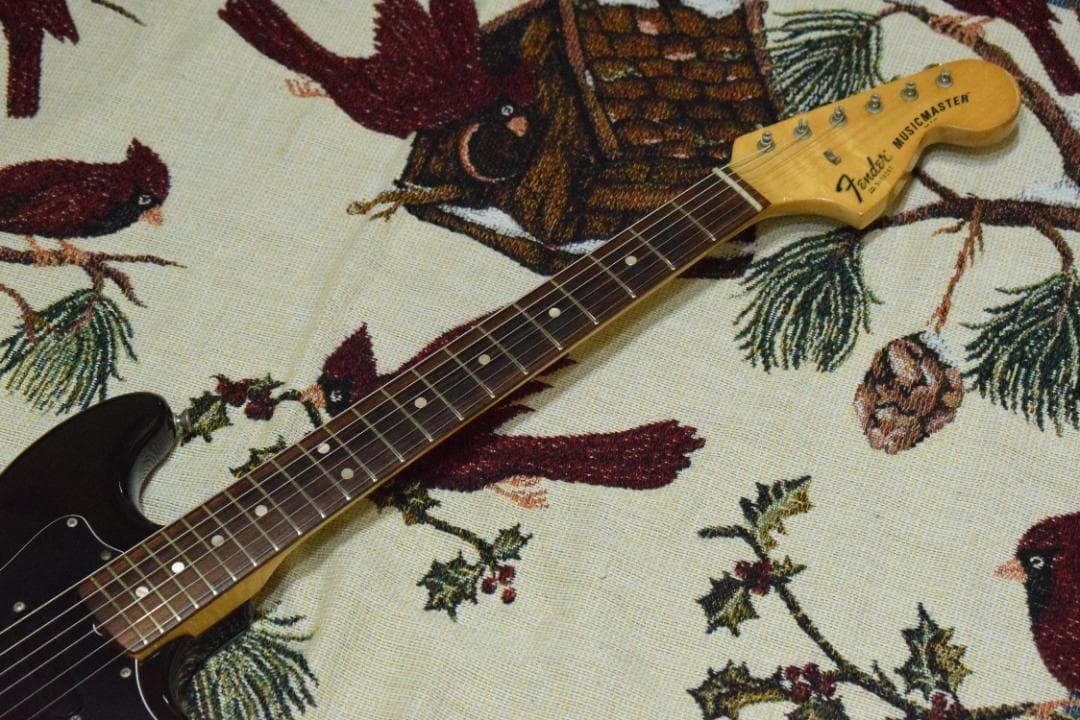 Fender Musicmaster S8 Serial 4.12kg