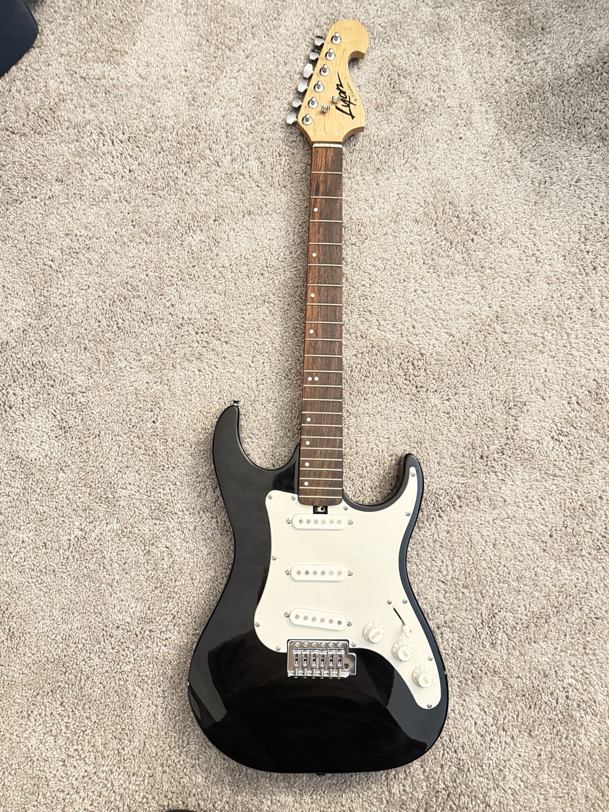 Lyons MADE BY WASHBURN STRAT Black and White Solid Body Electric Guitar