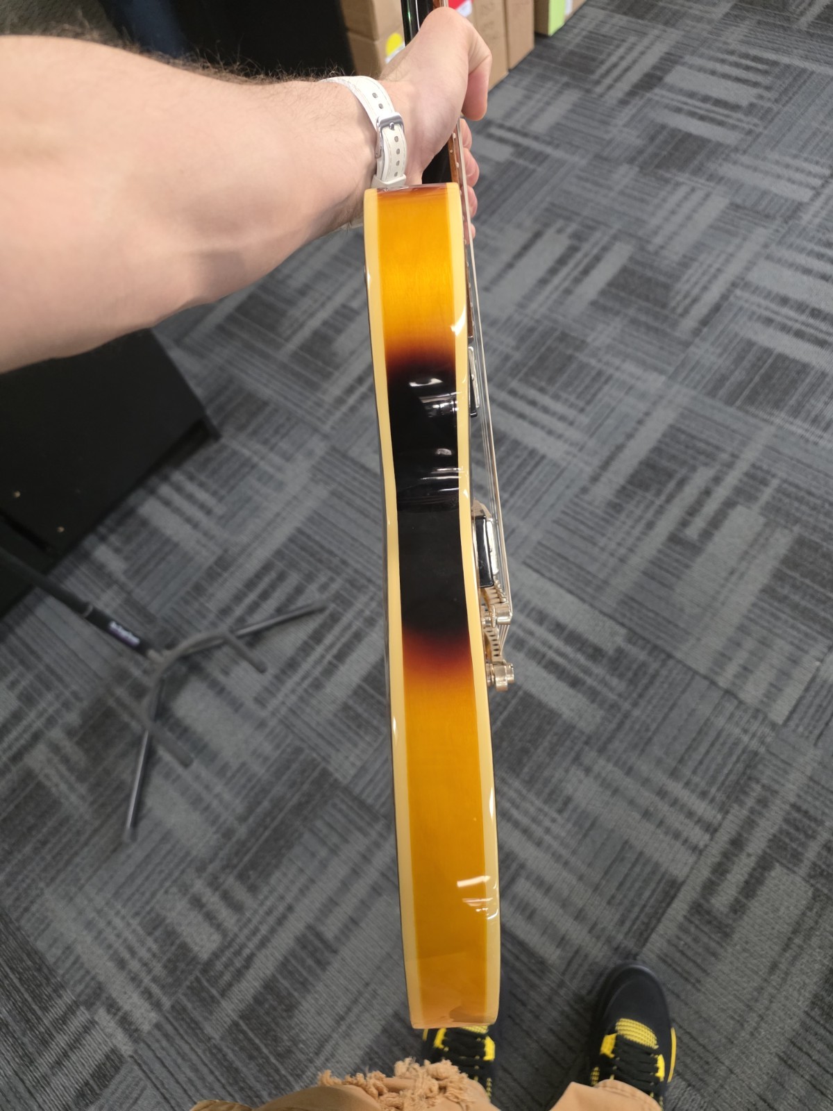 EPIPHONE DOT Vs
