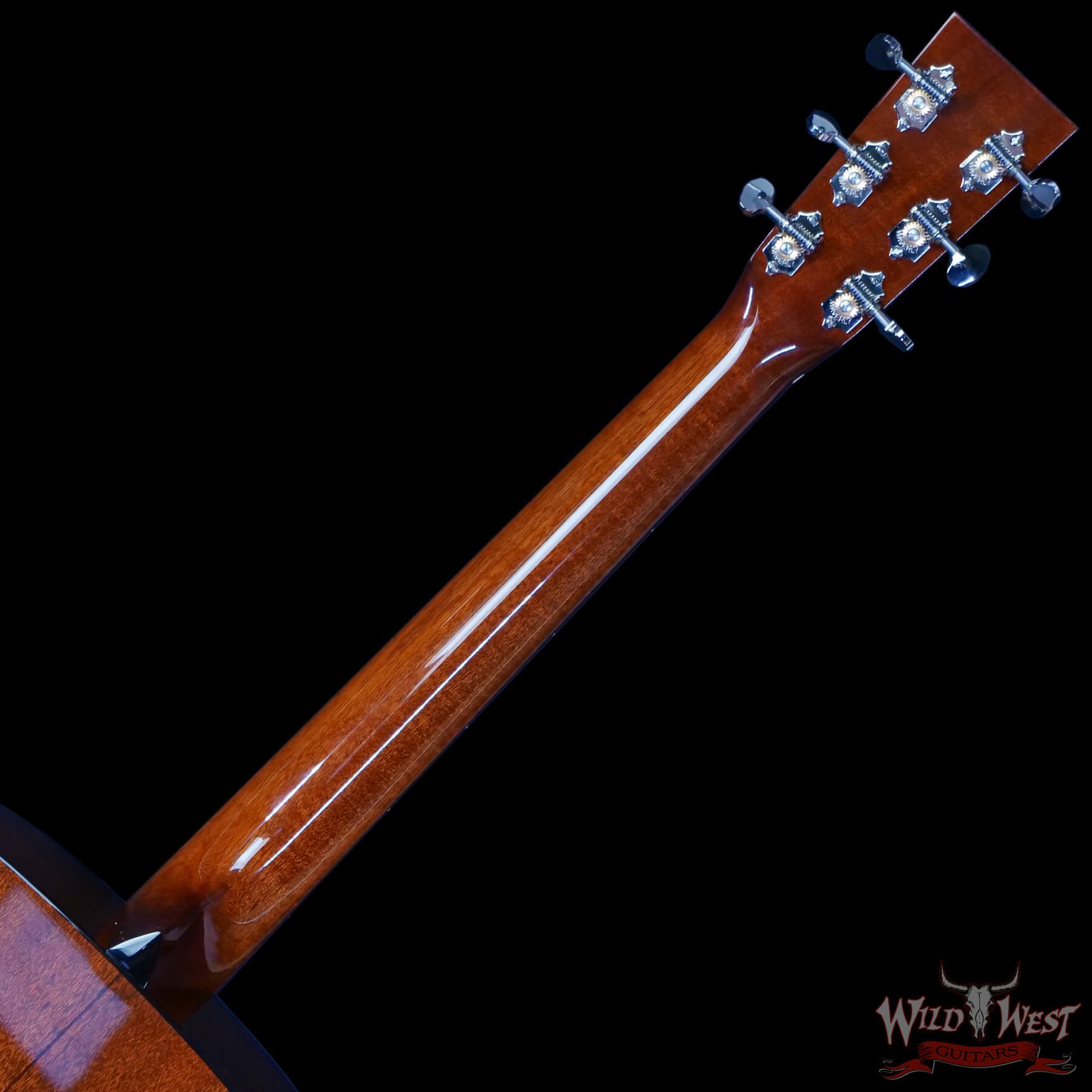 Collings D-1 Dreadnought Sitka Spruce Top Honduran Mahogany Back & Sides 4.35lbs