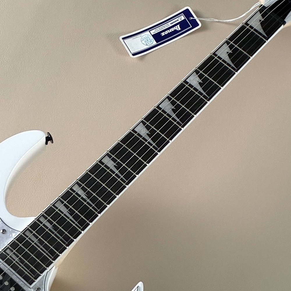 Ibanez RGV250 White Electric Guitar Gloss Finish Used 3.54kg No Interest