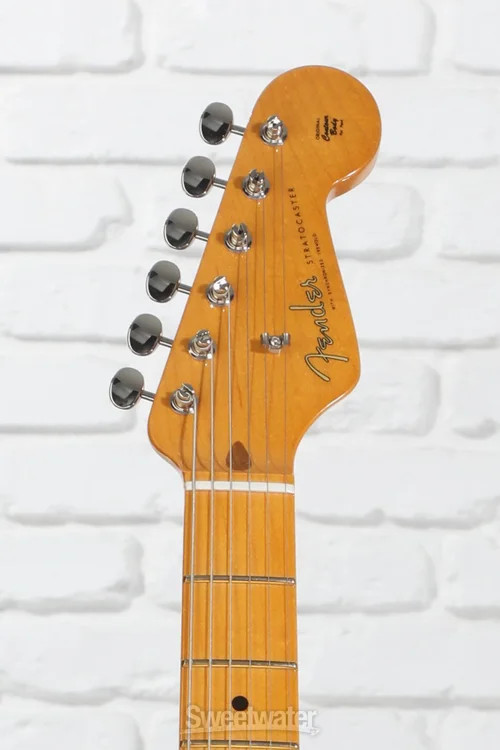 Fender Stories Collection Eric Johnson 1954 “Virginia” Stratocaster – 2-Tone