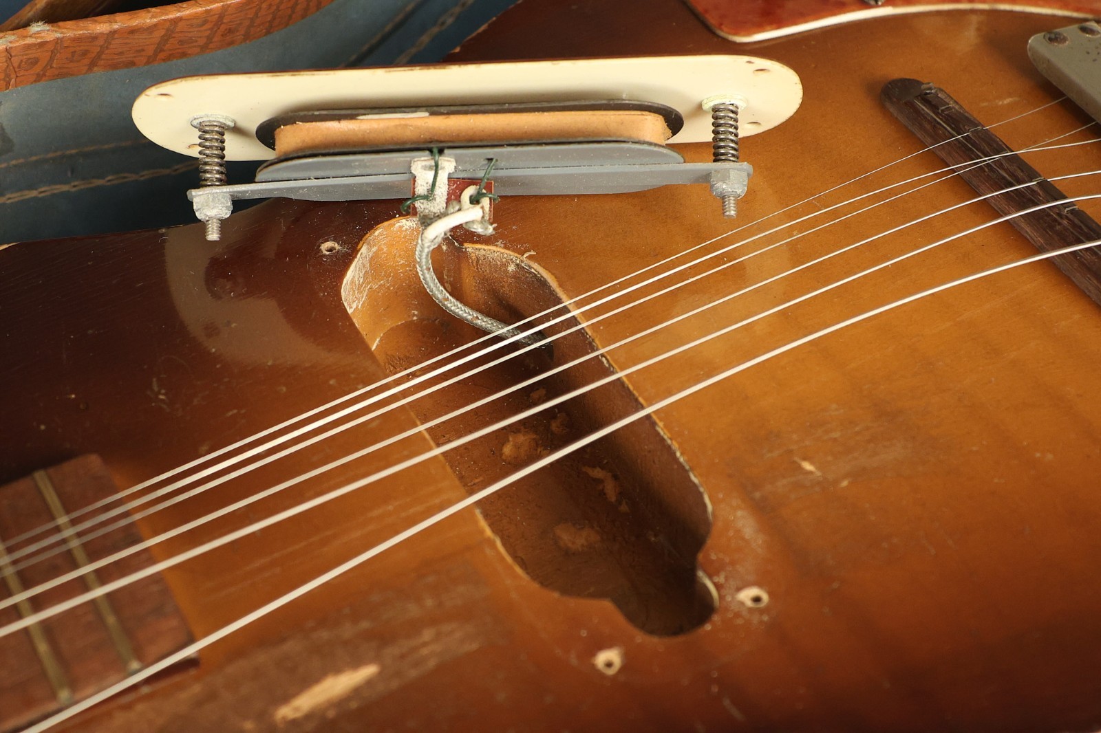 early 1950’s Kay K-125 thru-neck