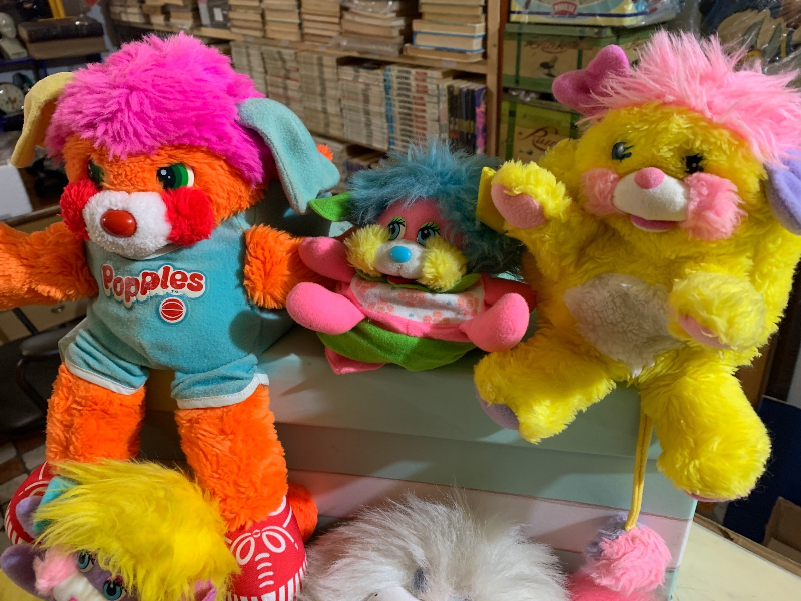 VINTAGE LOT toy DOLL POPPLES BAG MATTEL 1986-87 chips YELLOW BASKET PINK PURPLE