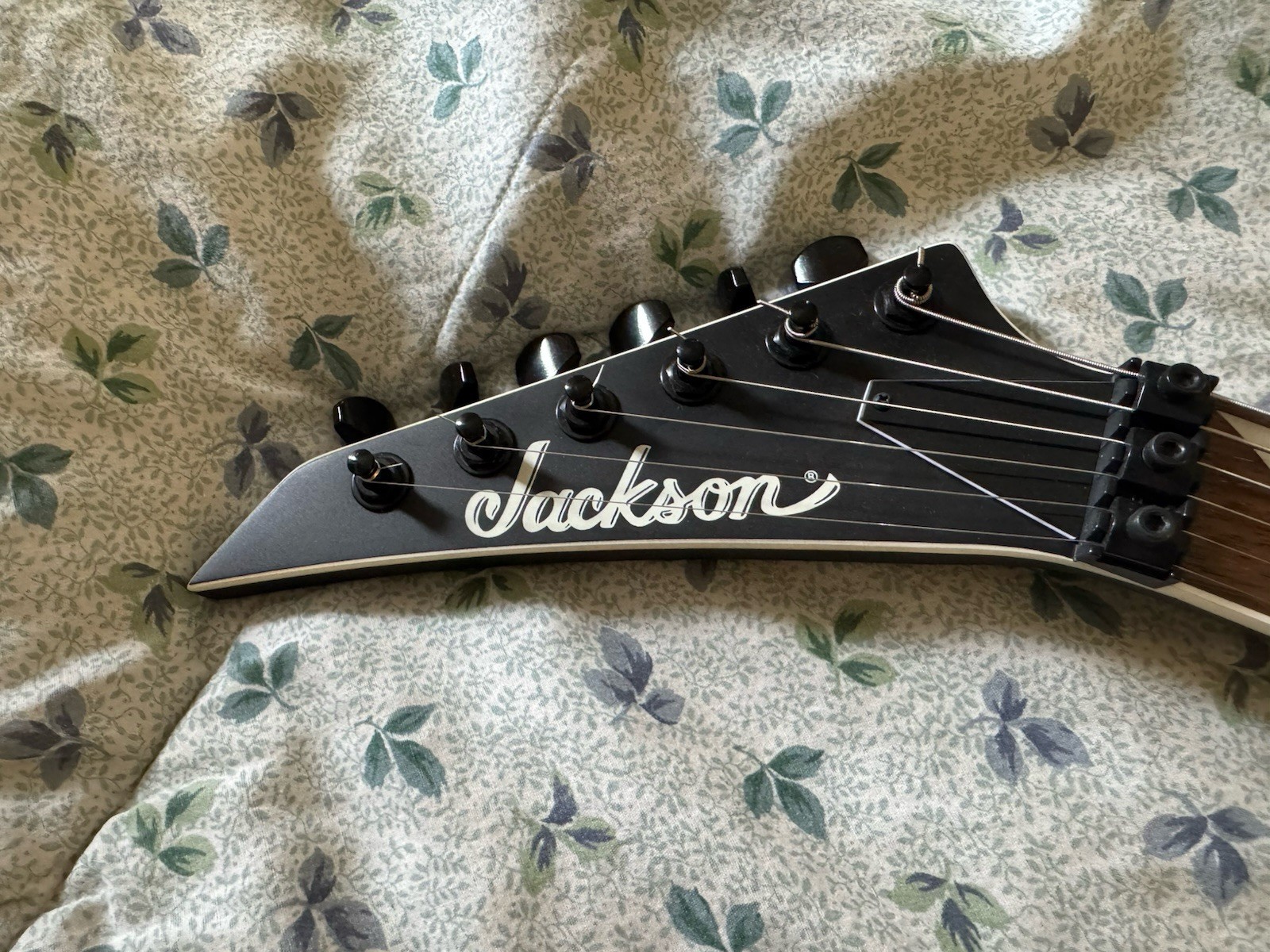 Jackson Soloist SLX ElectricGuitar -SatinBlack -LeftHanded -w/ case and UPGRADES