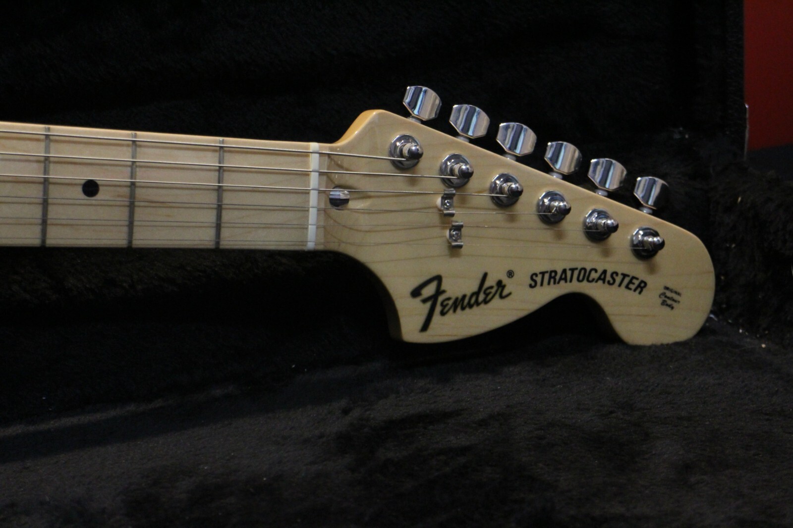 NEW Fender Japan Stratocaster Tradnl70s MN 3TSB Sunburst GT267 230511