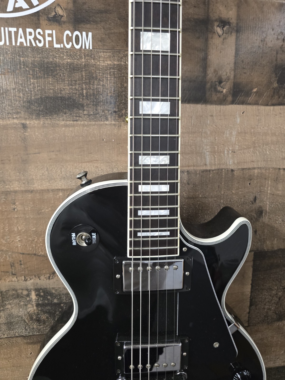 2012 Gibson Les Paul Classic Custom Ebony W/Ohsc. 9.5 Lb