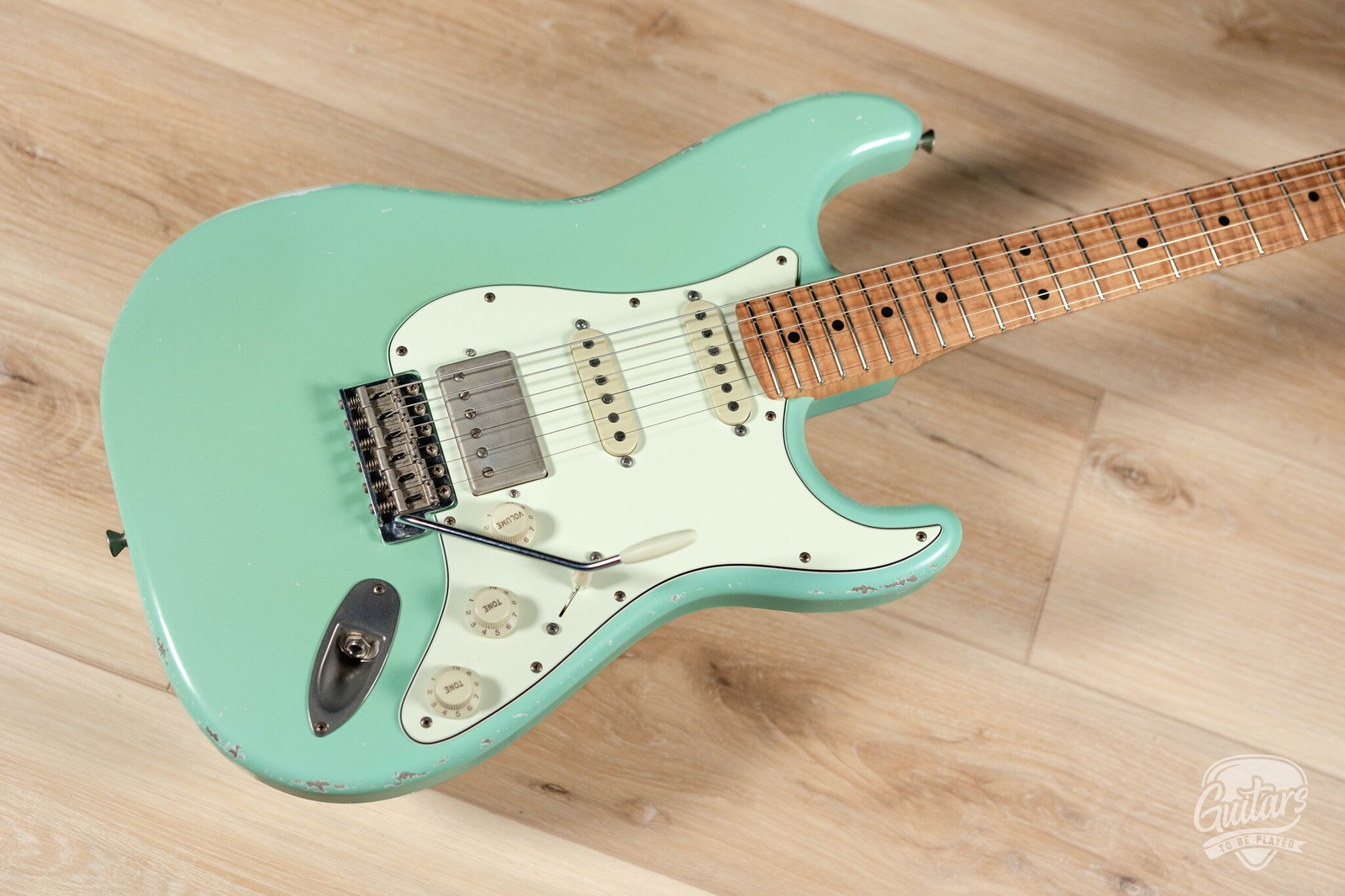 Xotic XSC-2 Swamp Ash HSS S-Style w/ Roasted Flame Maple Neck – Surf Green