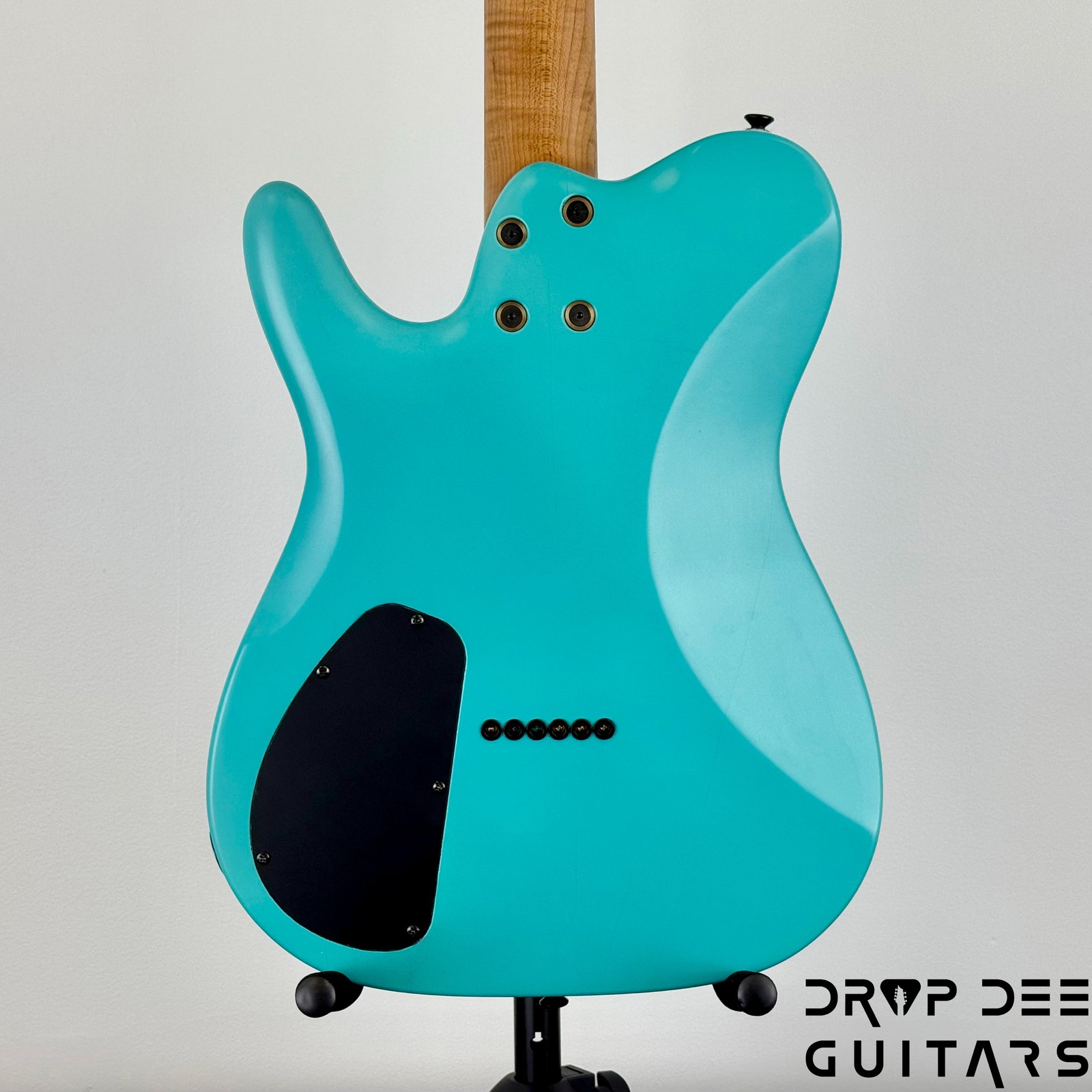SMP Custom Shop Τρίτη Electric Guitar w/ Case – Seafoam Green