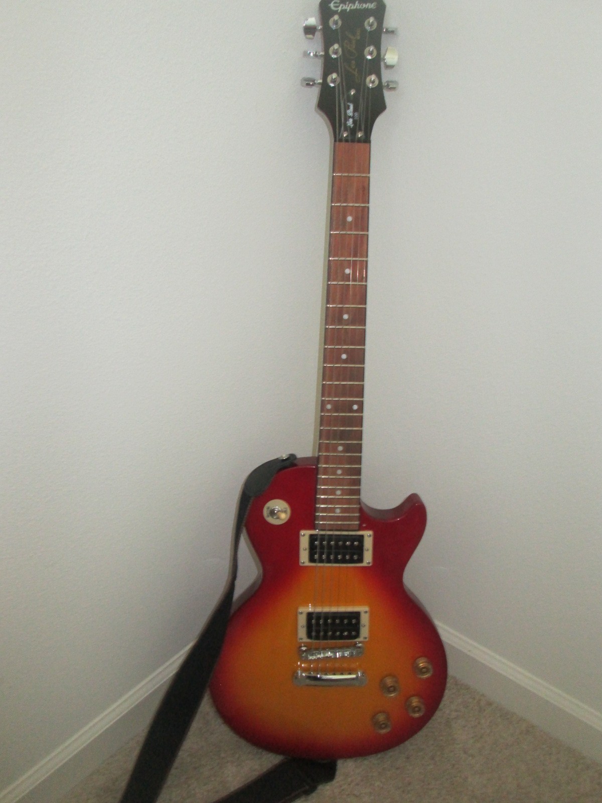 Epiphone Les Paul 100 Electric Guitar