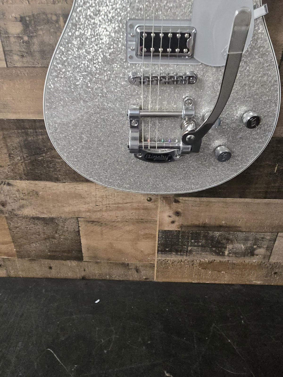 Gretsch G5230T Electromatic Sparkle Jet Single-Cut With Bigsby
