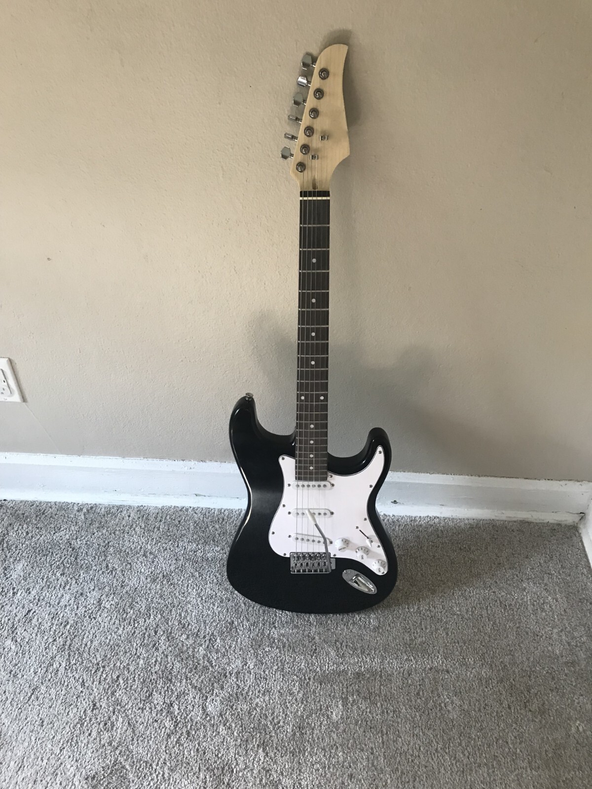 Full-Size Black Strat Style Electric Guitar Package w/ Gig Bag & More Unbranded