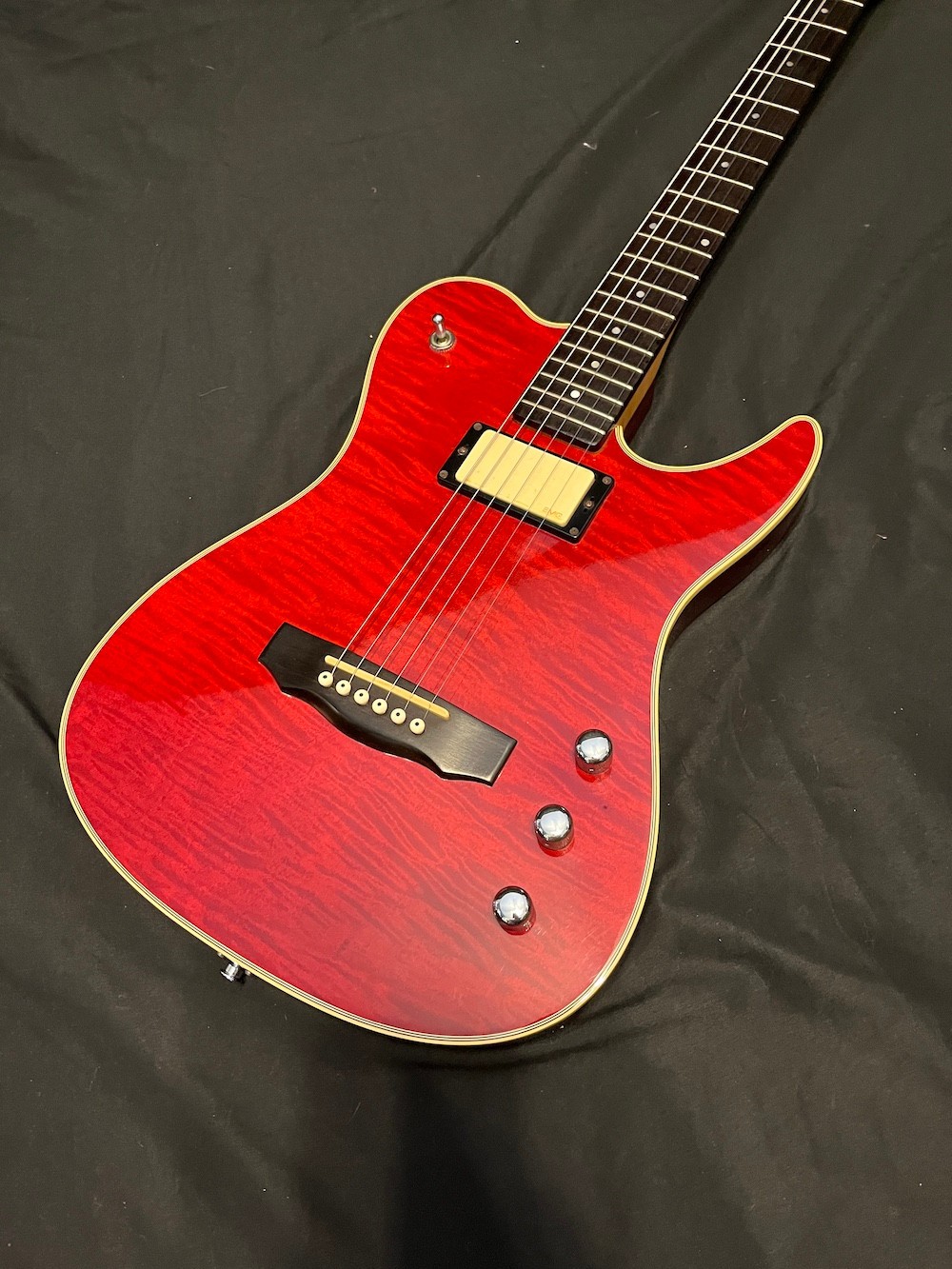 1994 Guild Crossroads CR01 Acoustic/Electric Guitar Red Flame Top #1 of 97 Made