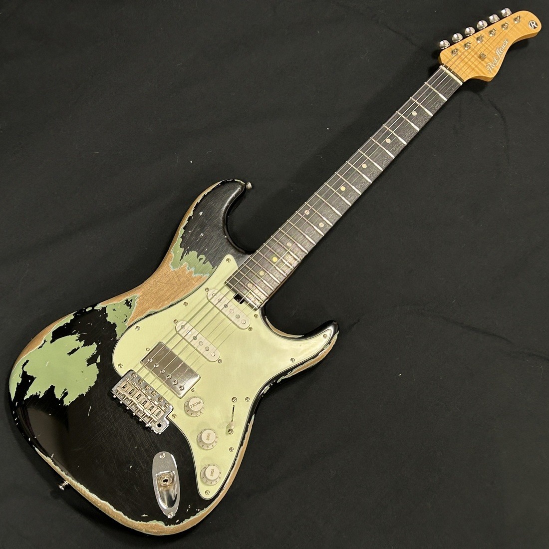 Electric Guitar RedHouse Piccola S SSH Black Green Heavy Aged Finish Sound Messe