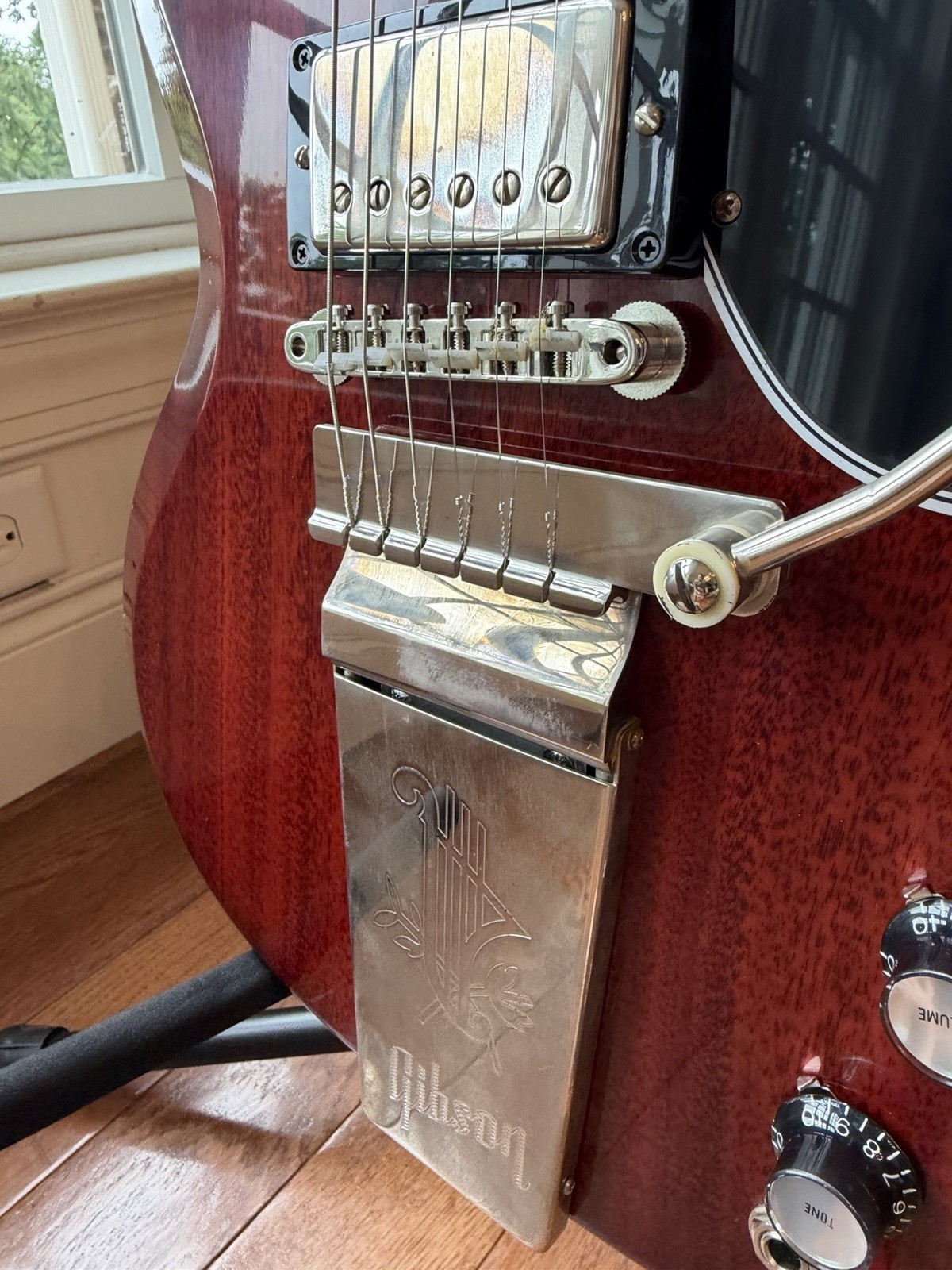 2026 Gibson Custom Shop ‘64 SG Maestro Vibrola VOS – Cherry Red