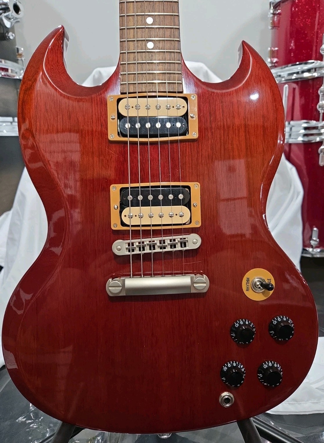 Gibson Les Paul 100 Special 2015 SG Cherry Finish G Force Tuners with Hard Case