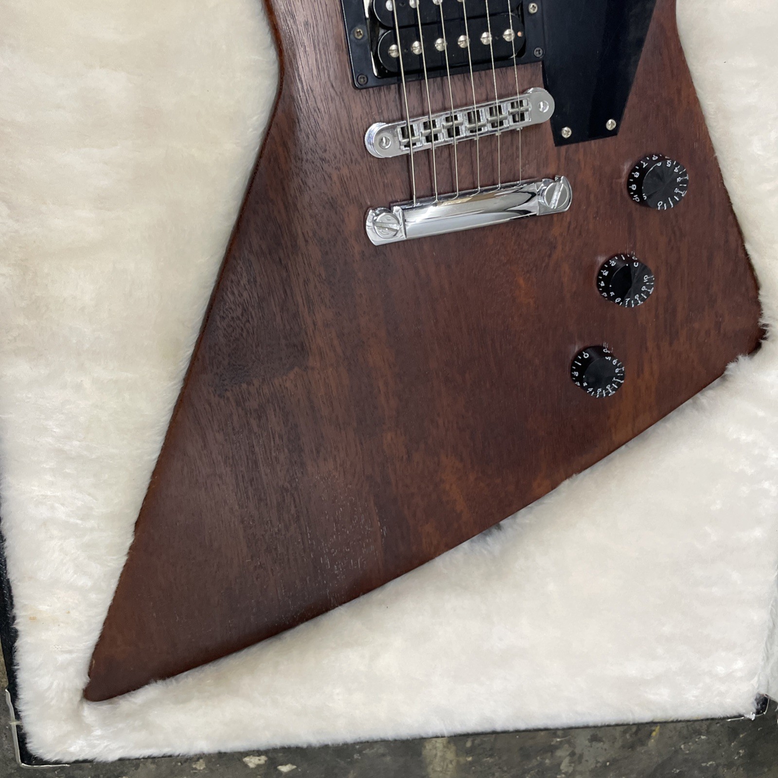 Gibson 2008 Studio Explorer – Faded – Black Sabbath Edit. W/ Case