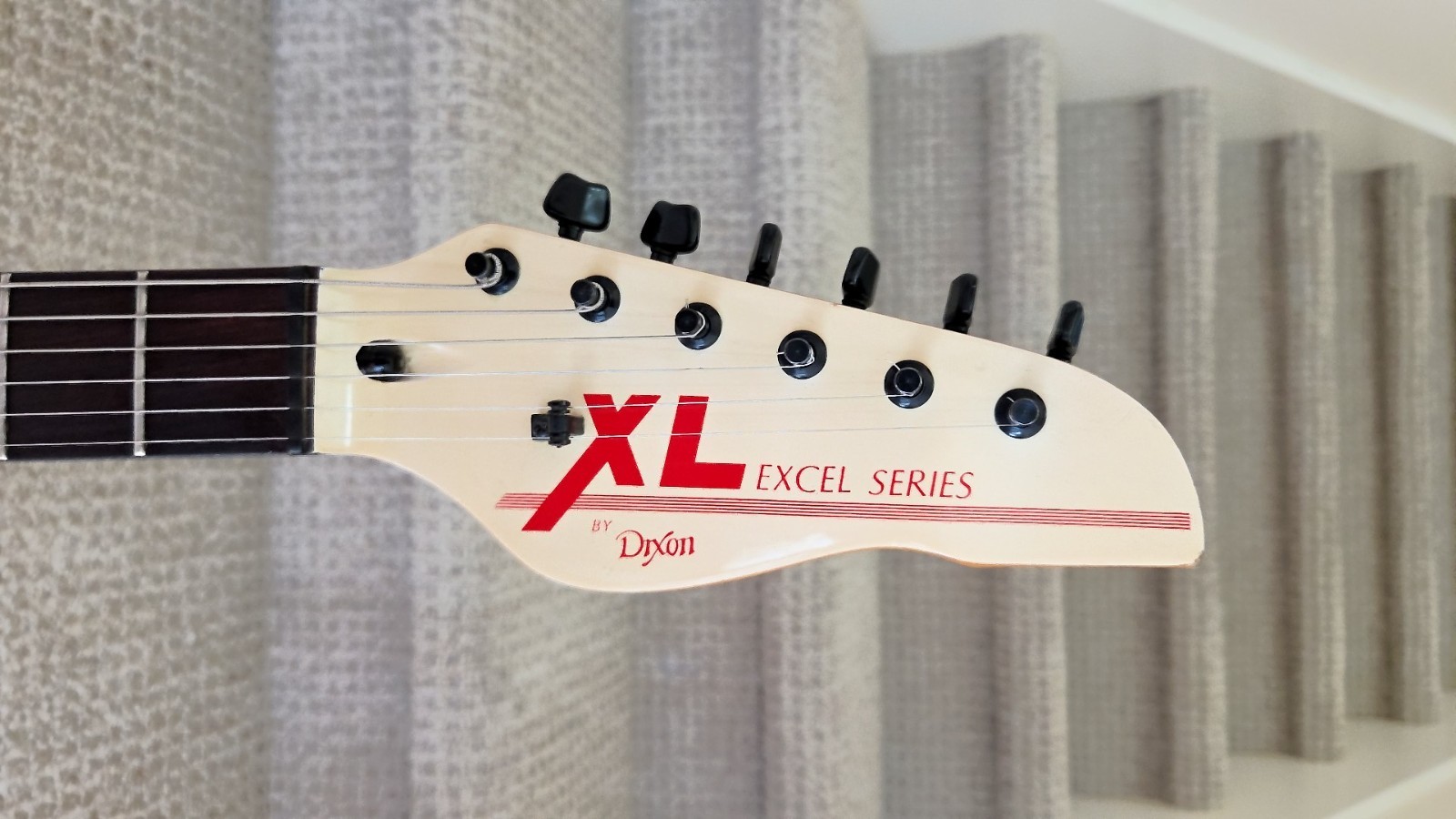 Dixon XL Excel Series, VG+ electric guitar