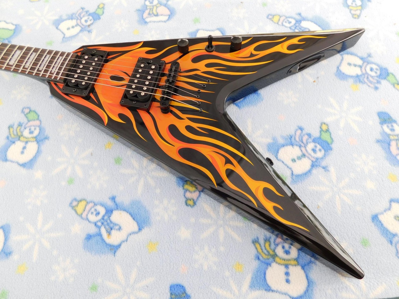 Westcreek Cerberus Set Neck Flying V, Coil Splitting,Capacitor Upgrade, Cool