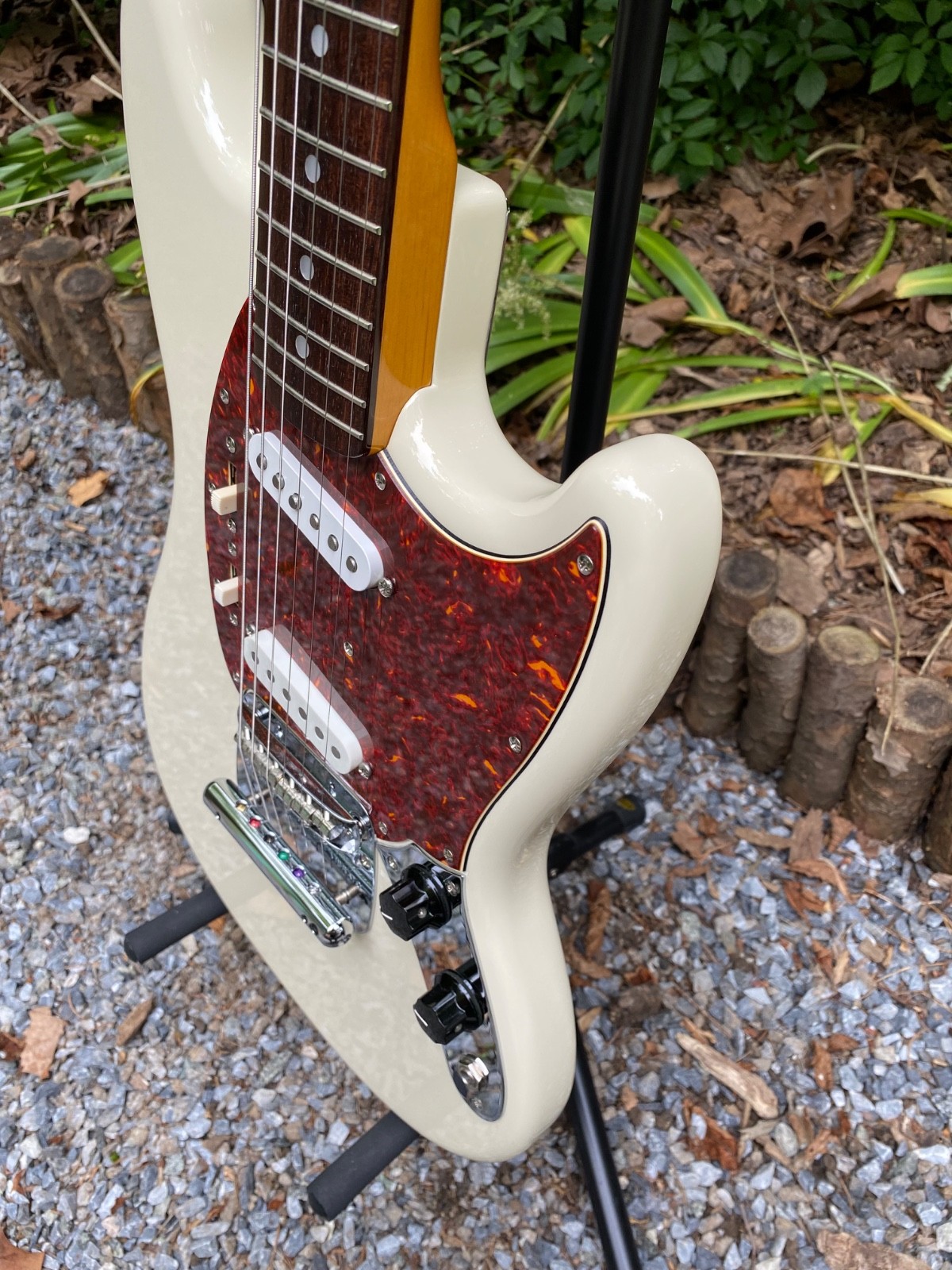 2010 Fender Made In Japan Mustang 65 vintage reissue offset guitar jaguar