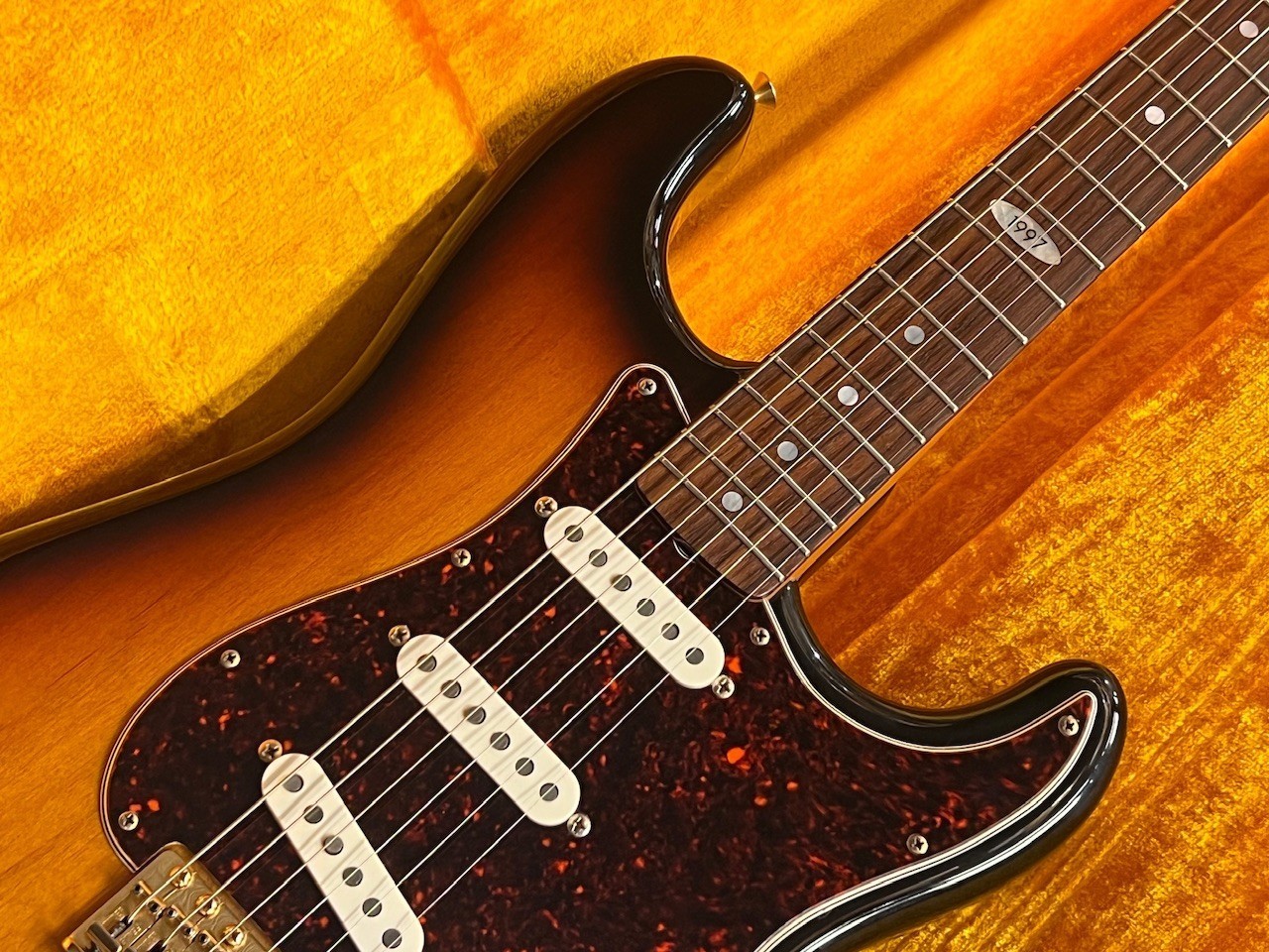 Fender Collectors Edition Stratocaster 3 Color Sunburst Used Electric [AUTH]