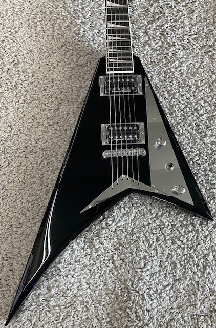 Jackson MJ Series Rhoads RRT, Ebony Fingerboard, Gloss Black elec. guitar – Demo
