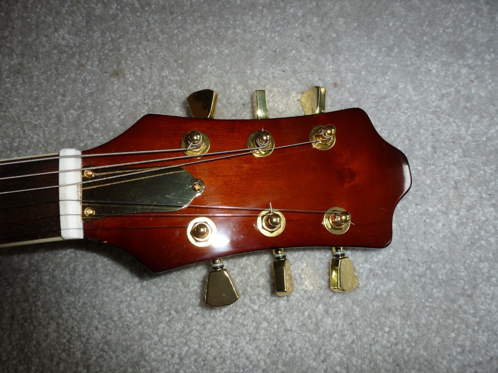 lp style electric guitar M.R.B. Customs , check it out !!