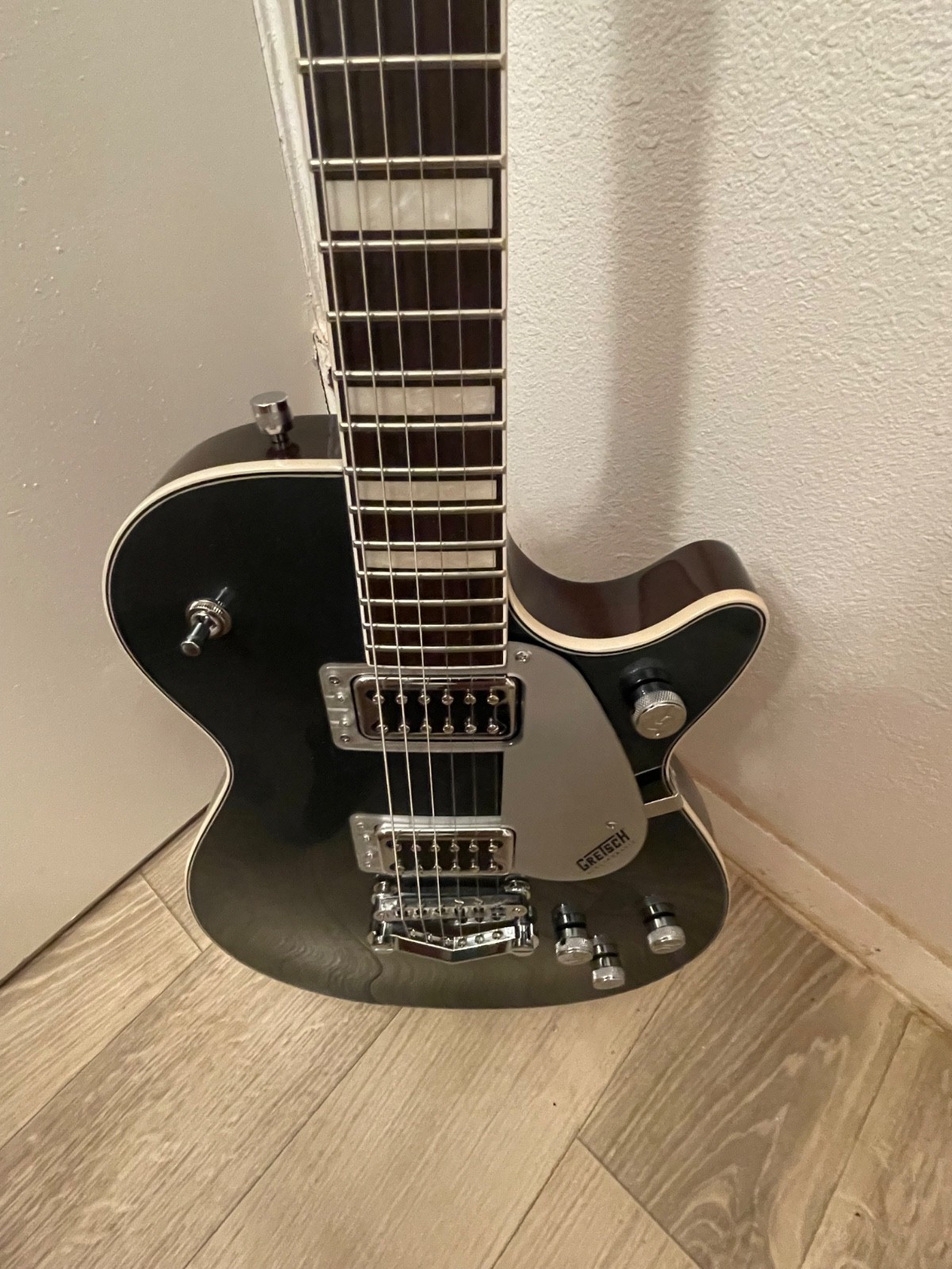Gretsch G5220 Electromatic Jet BT Electric Guitar w/ Bag – Jade Grey Metall