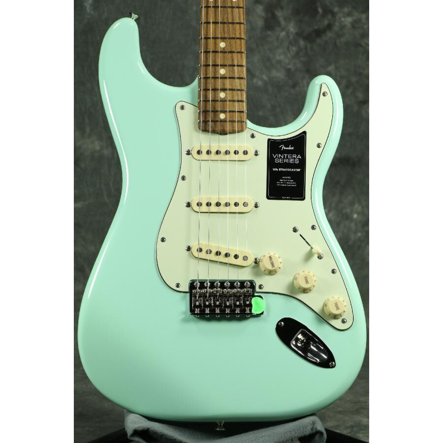 Fender / Vintera 60s Stratocaster Pau Ferro Fingerboard Surf Green