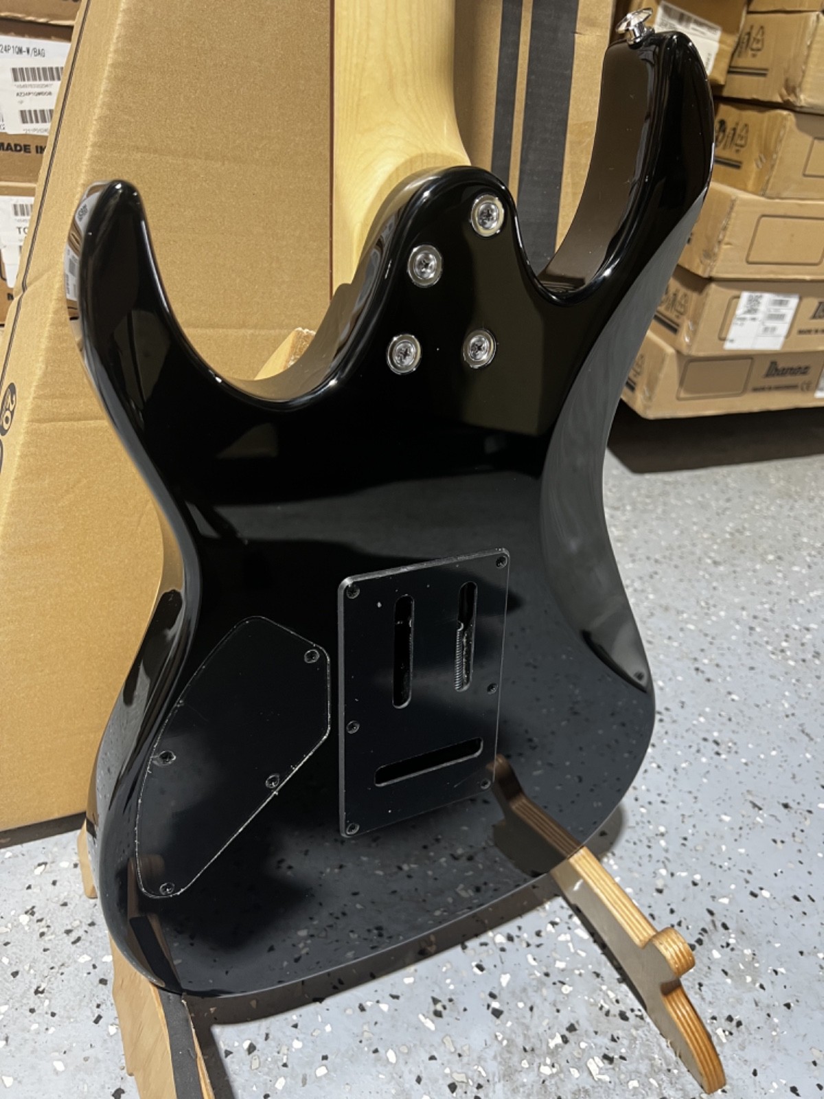 Ibanez Gio GRX70QA Electric Guitar – Sunburst