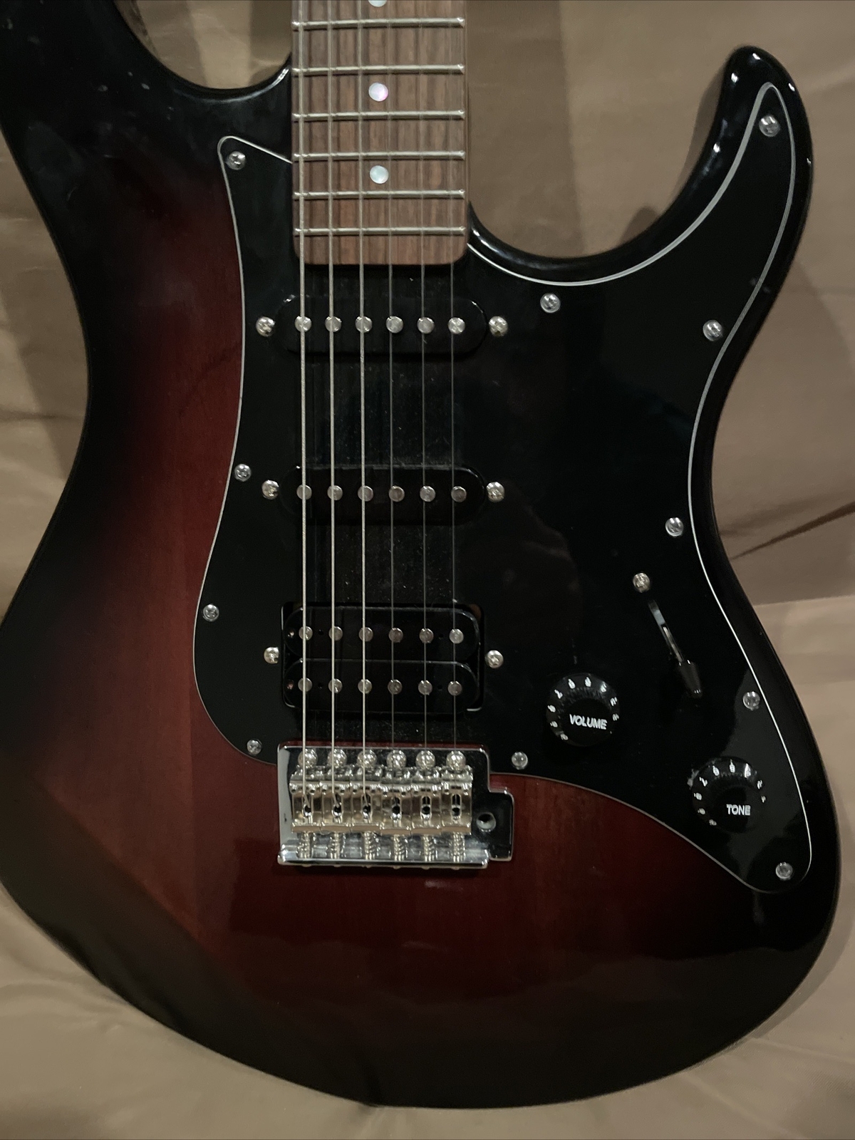 Yamaha PAC012DLX Pacifica Series HSS Deluxe Electric Guitar Vintage Sunburst