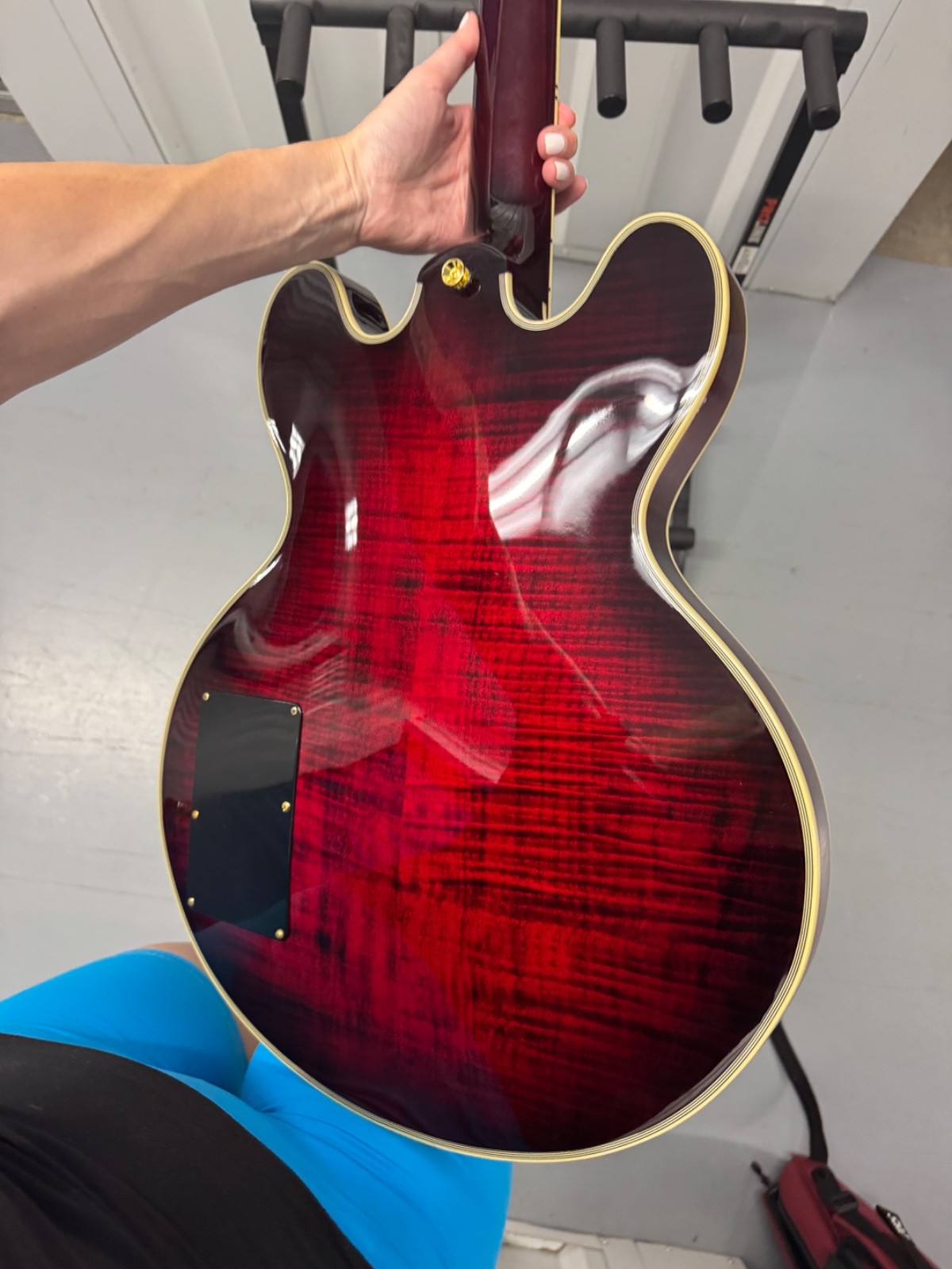 AIO SH-335 Semi-Hollow Electric Guitar – Red Burst