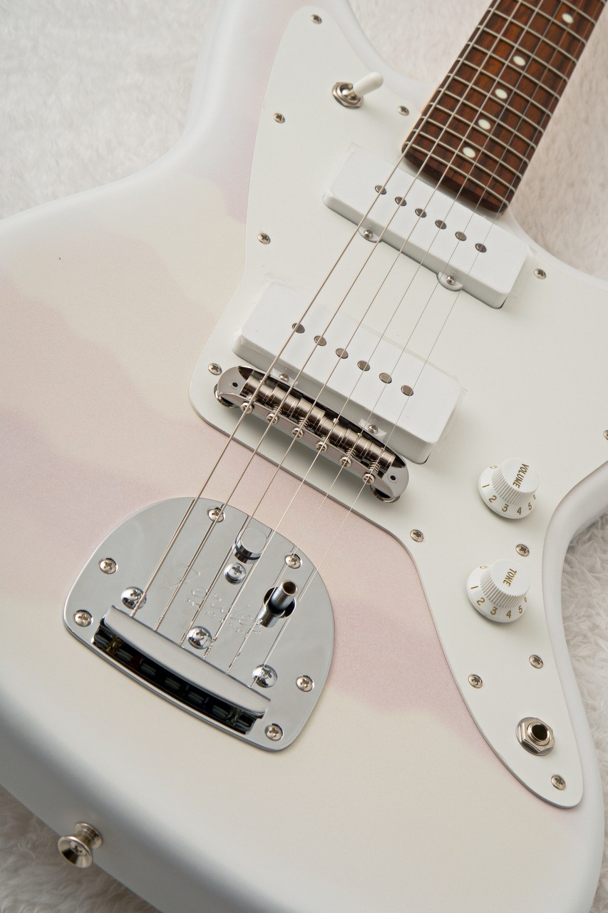 Fender 2026 MADE IN JAPAN HYBRID JAZZMASTER MISTY SATIN Yellow Mist 3.54kg