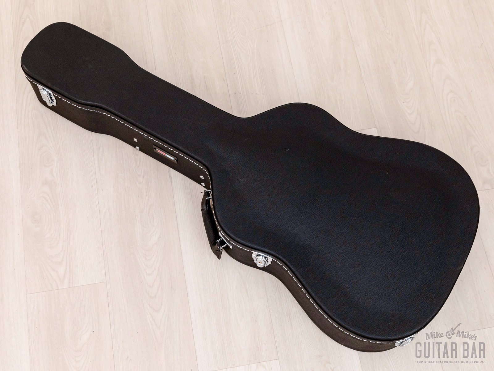1960s Wandré Rock Oval Vintage Aluminum Neck Guitar w/ Case, Italy